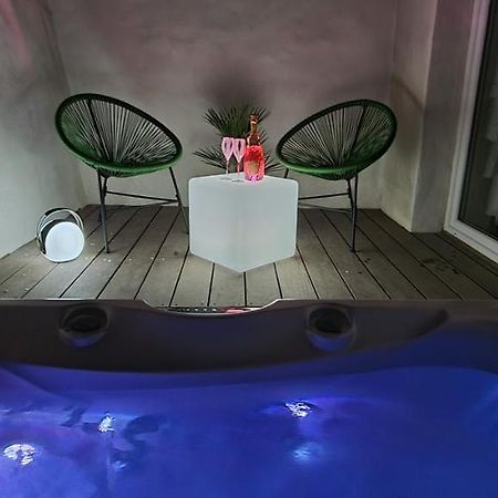Апартаменты L'Acqua Dolce - La Rochelle - Ile De Re - Jacuzzi Экстерьер фото
