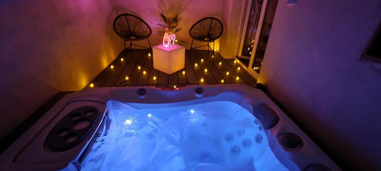 Апартаменты L'Acqua Dolce - La Rochelle - Ile De Re - Jacuzzi Экстерьер фото
