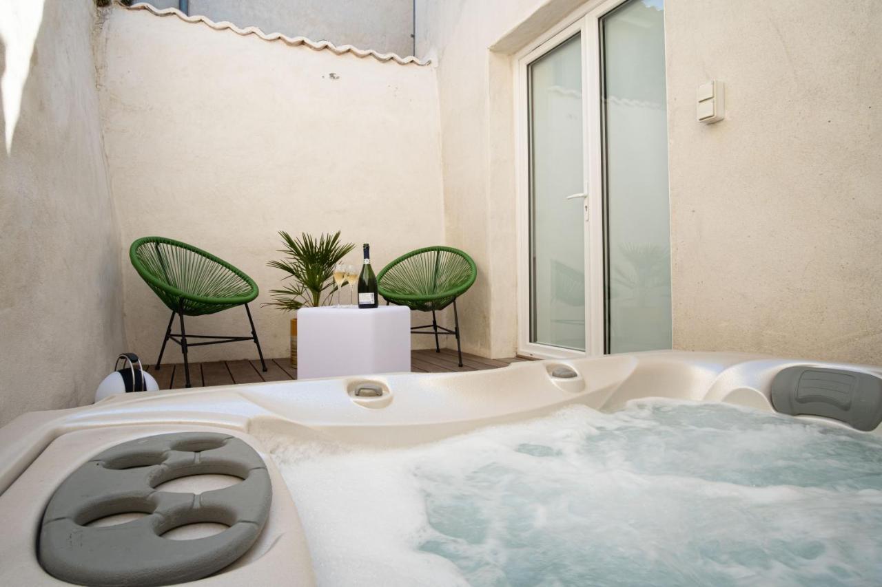 Апартаменты L'Acqua Dolce - La Rochelle - Ile De Re - Jacuzzi Экстерьер фото